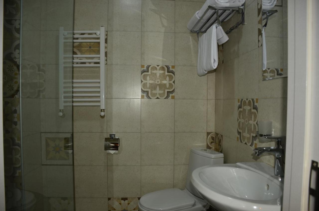 Vere Corner Hotel Tiflis Dış mekan fotoğraf