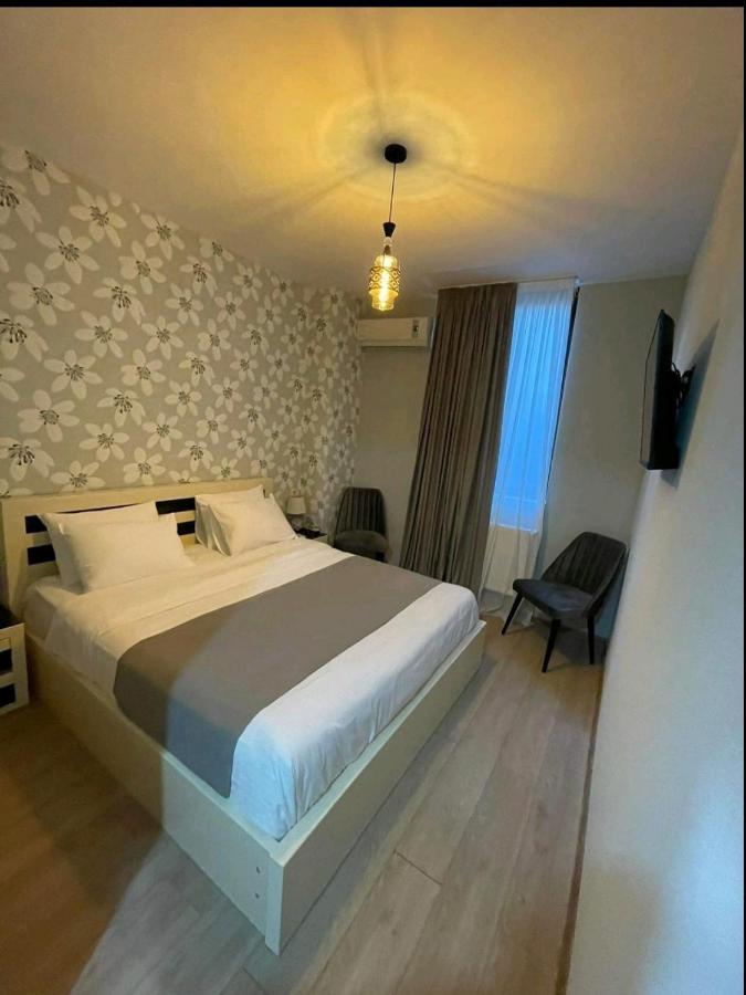 Vere Corner Hotel Tiflis Dış mekan fotoğraf